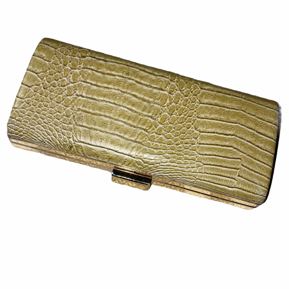 Bijoux Terner hard shell alligator clutch